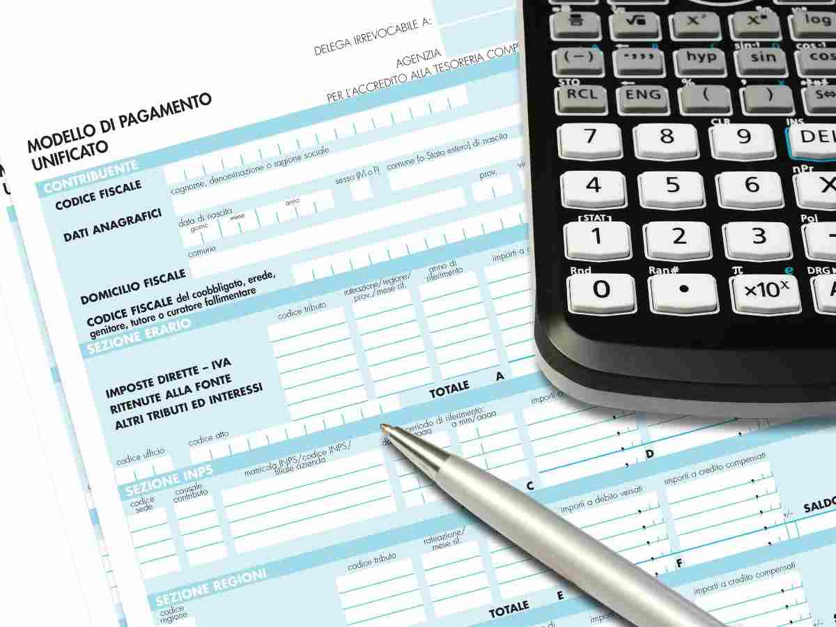 modello unificato e calcolatrice