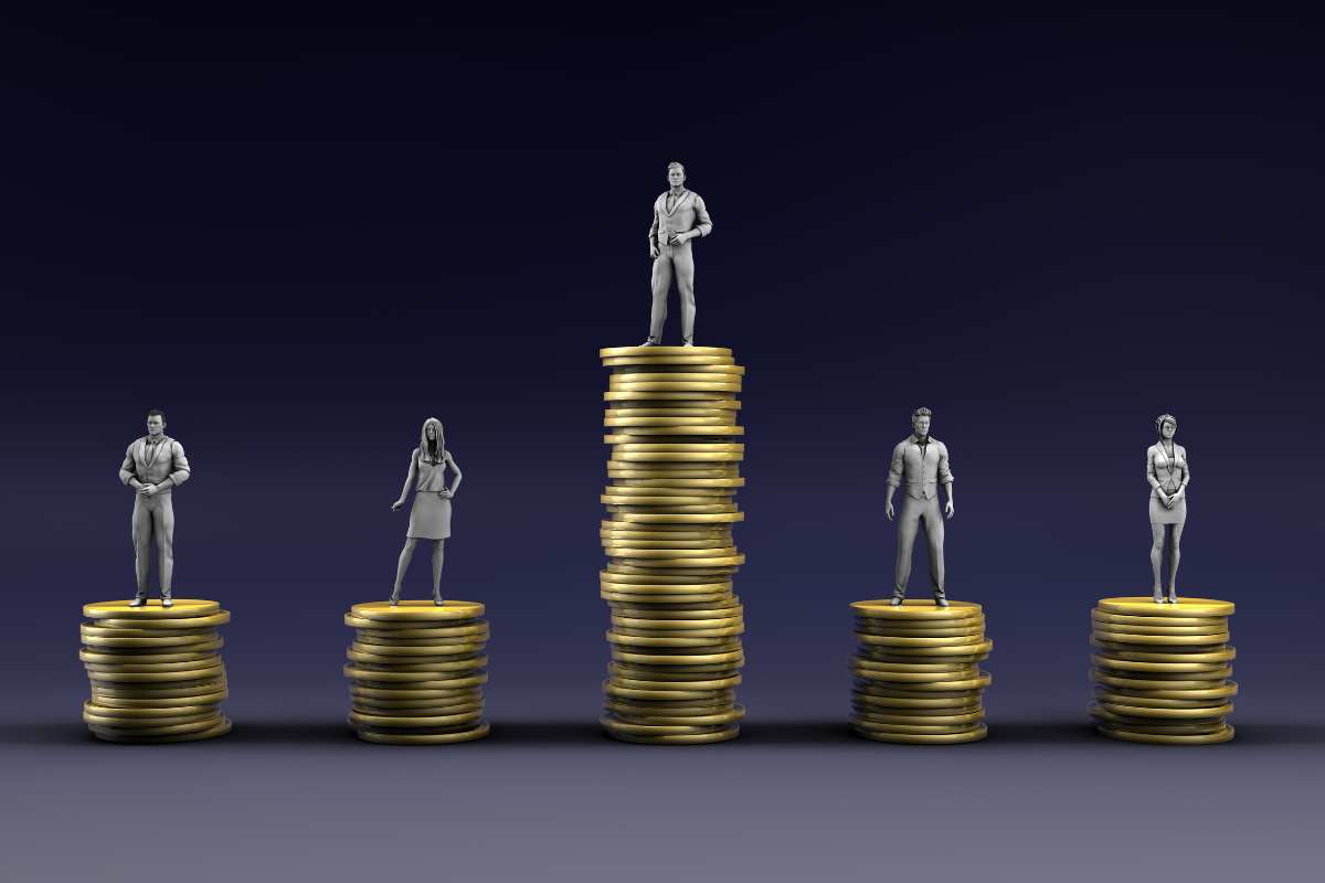 immagine grafica di persone in alto su delle monetine