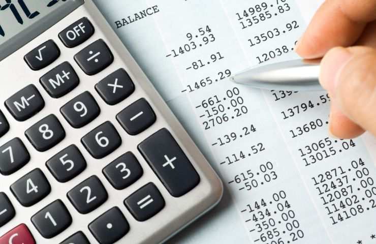 estratto conto e calcolatrice